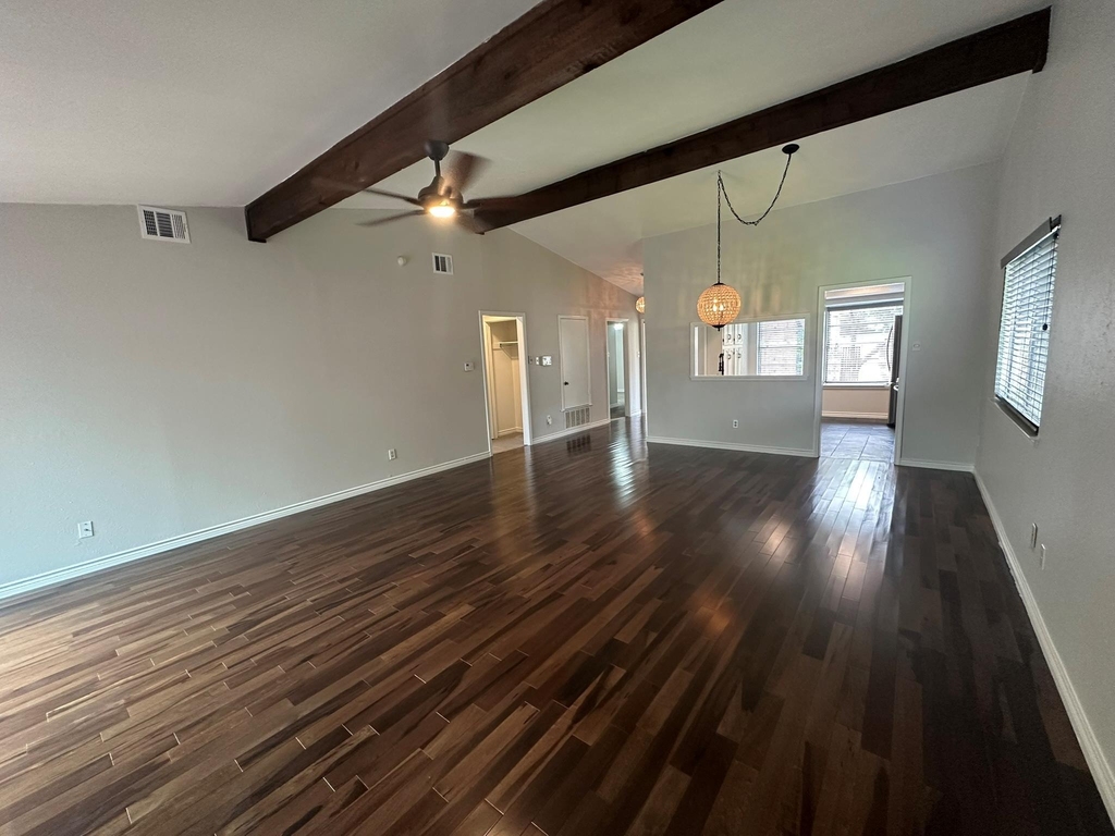 9217 Singing Quail Dr - Photo 5