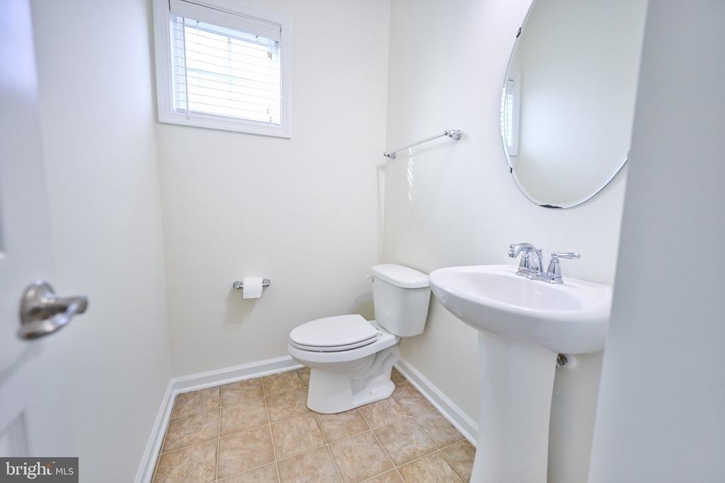 608 Tantallon Court - Photo 5