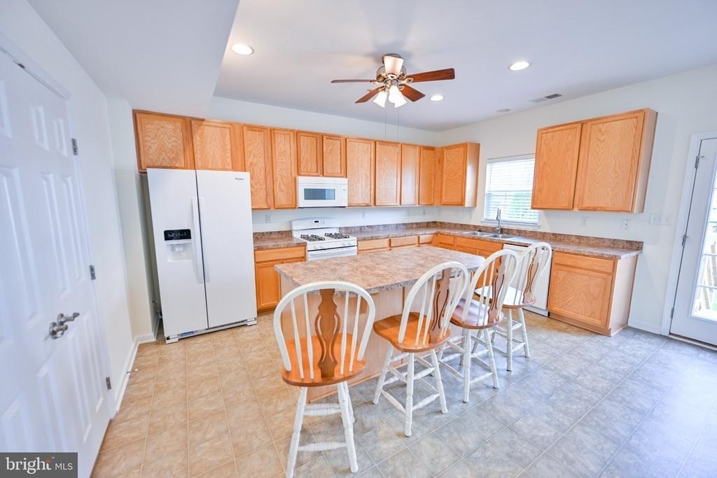 608 Tantallon Court - Photo 6