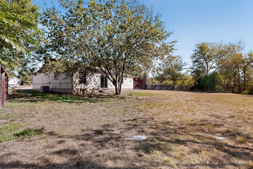 7506 Calumet Cv - Photo 24