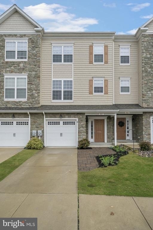 82 Backstretch Way - Photo 1