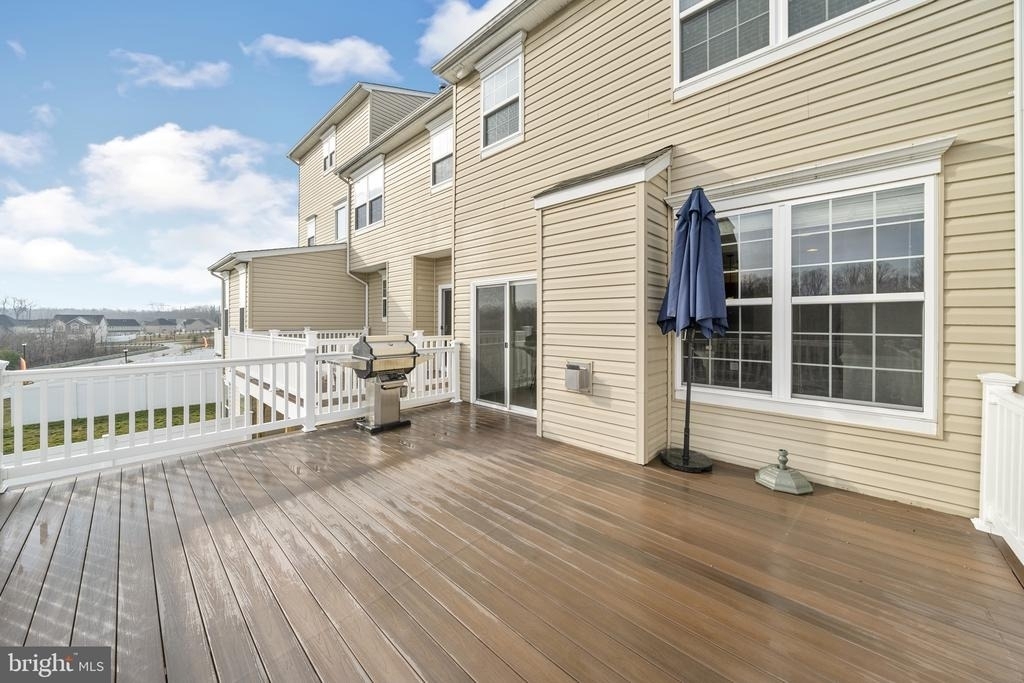 82 Backstretch Way - Photo 18