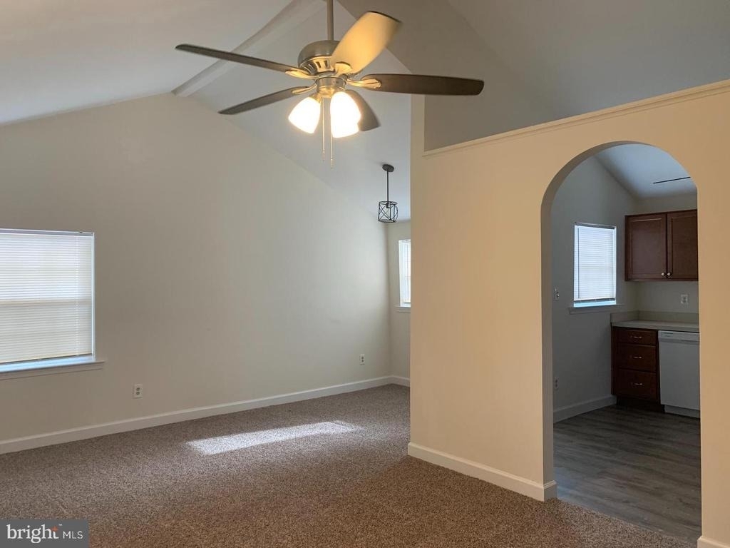 4215 Calvert Drive - Photo 3