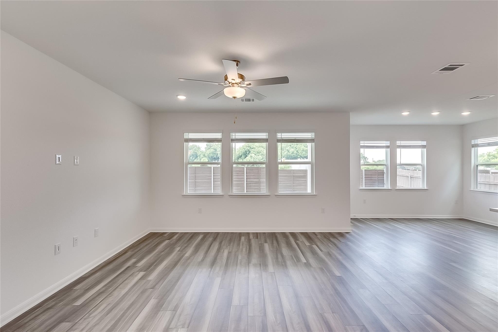1616 Iberville Dr - Photo 5