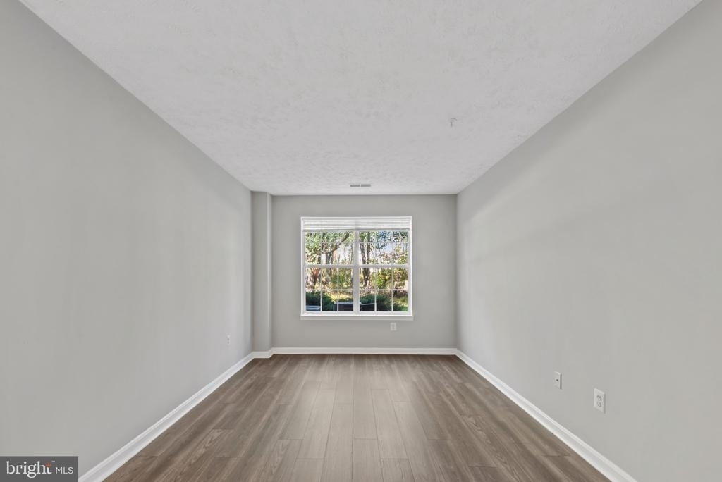 550 Kennington Road - Photo 22