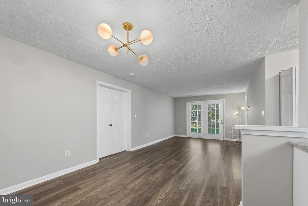 550 Kennington Road - Photo 5
