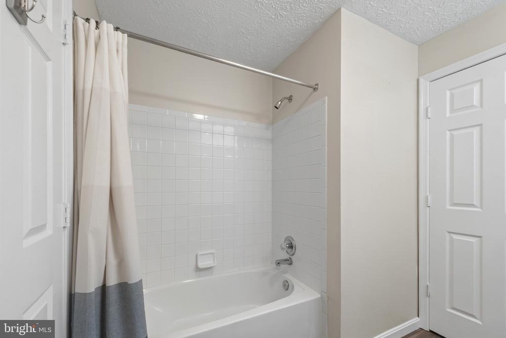 550 Kennington Road - Photo 29