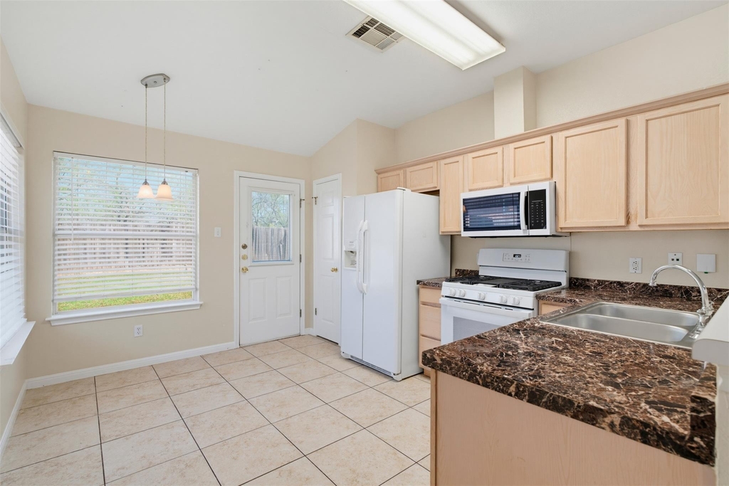 14612 Rumfeldt St - Photo 5