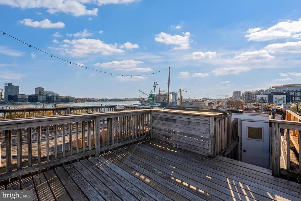 1407 Webster Street - Photo 25