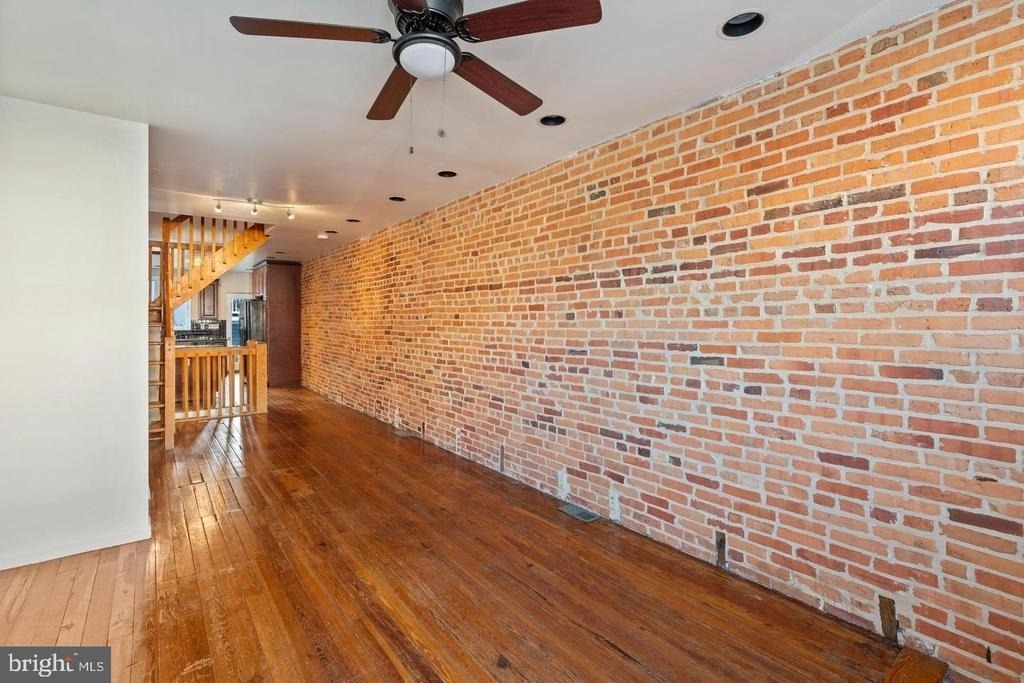 1407 Webster Street - Photo 1
