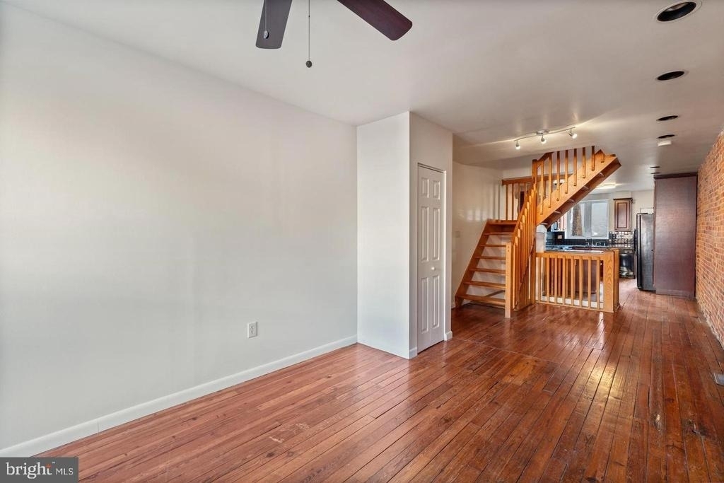 1407 Webster Street - Photo 2
