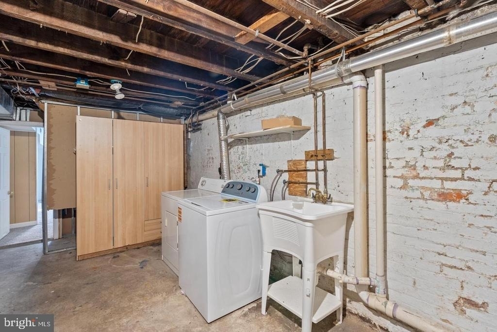 1407 Webster Street - Photo 29