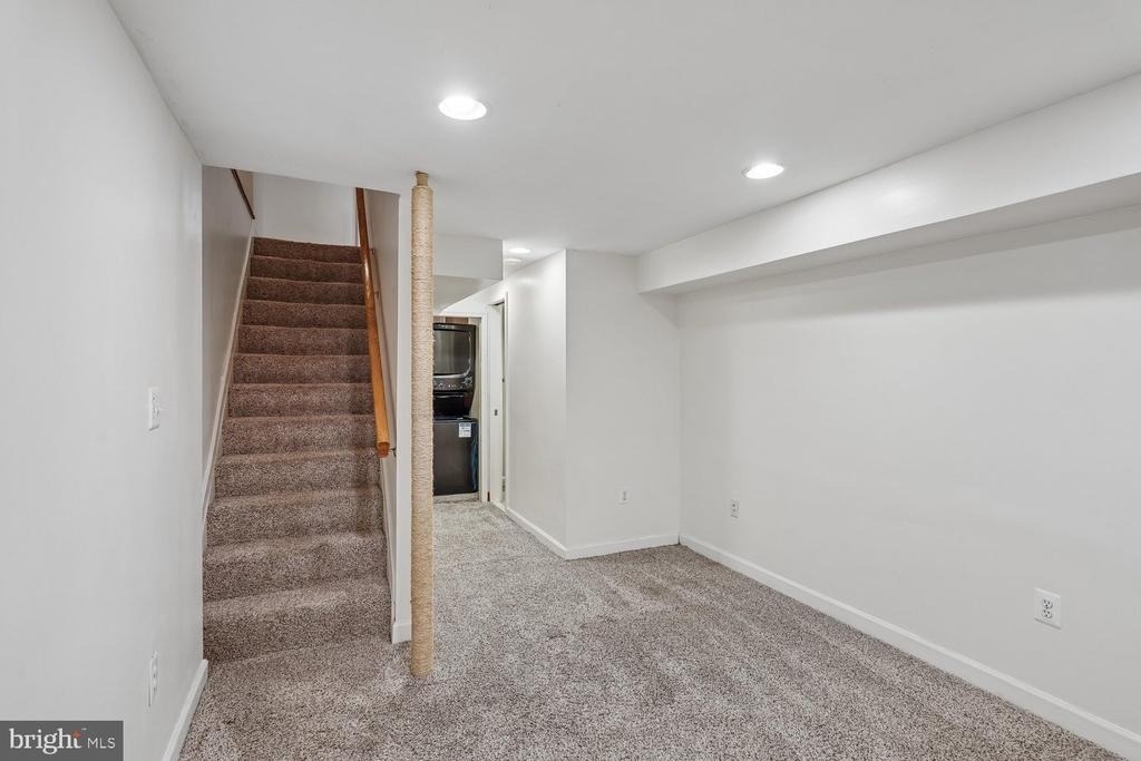 1618 Marshall Street - Photo 21