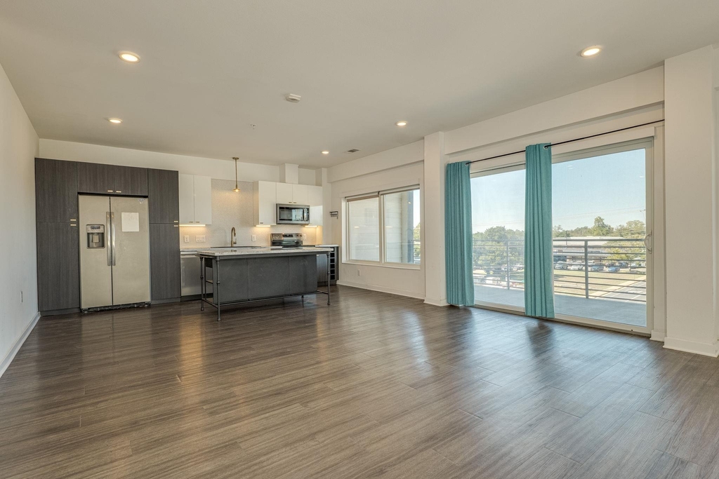4361 S Congress Ave - Photo 10