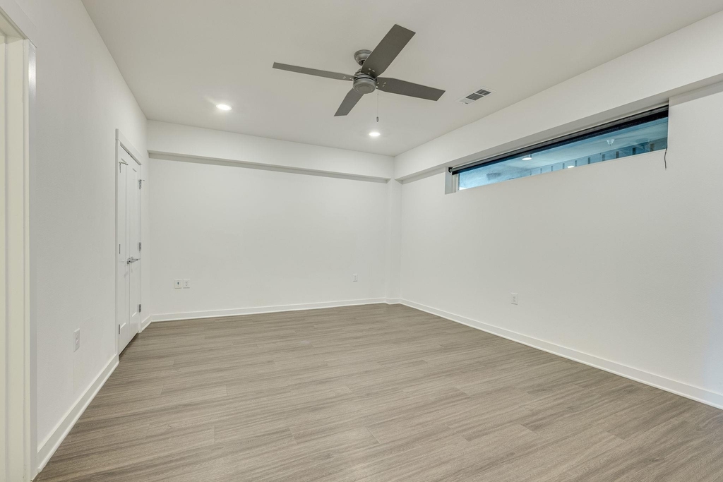 4361 S Congress Ave - Photo 14