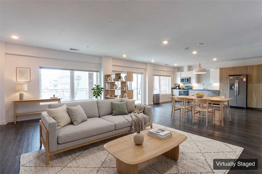 4361 S Congress Ave - Photo 2
