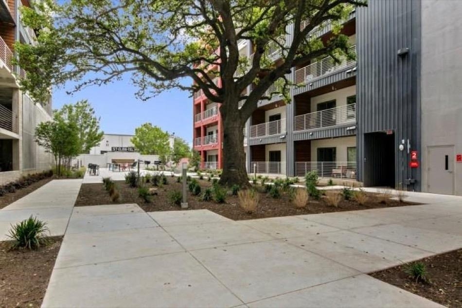 4361 S Congress Ave - Photo 18