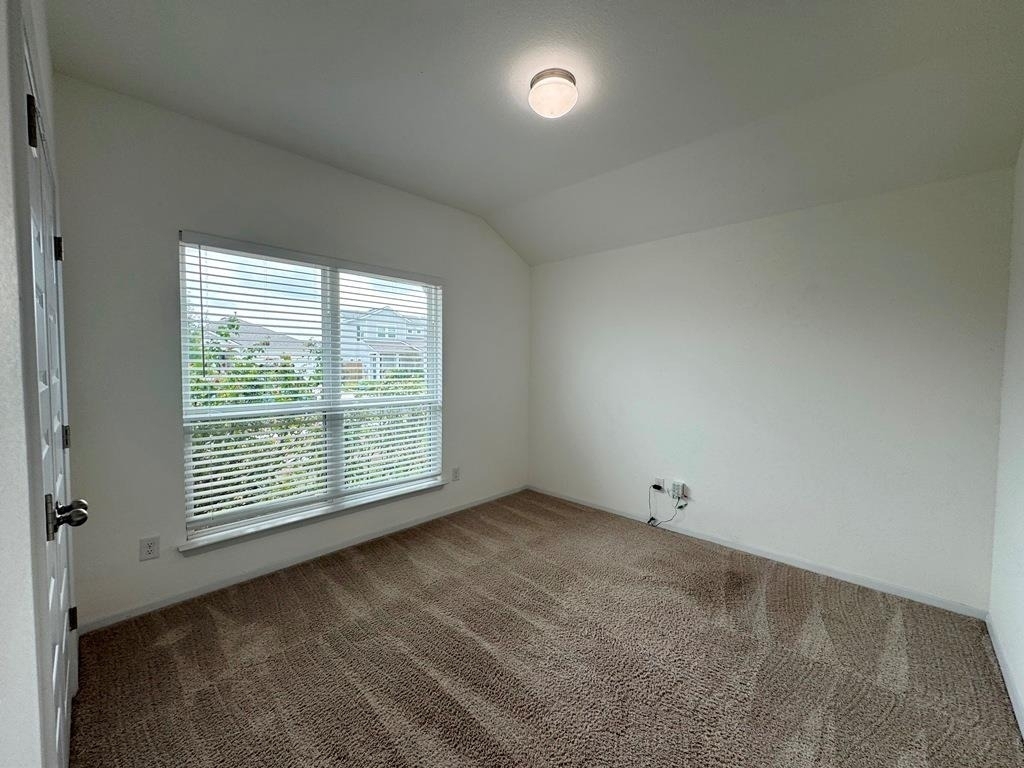 106 Watercourse Way - Photo 4