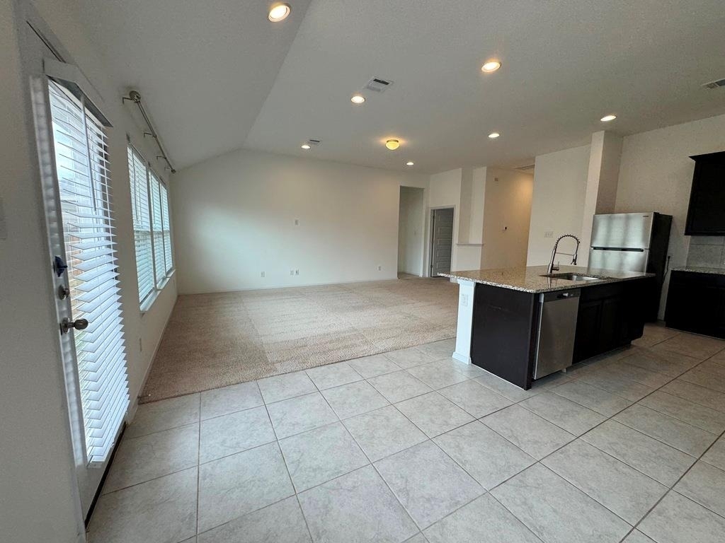 106 Watercourse Way - Photo 18