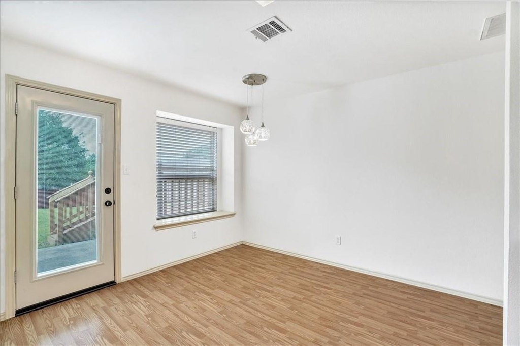 1405 Scottsdale Dr - Photo 9