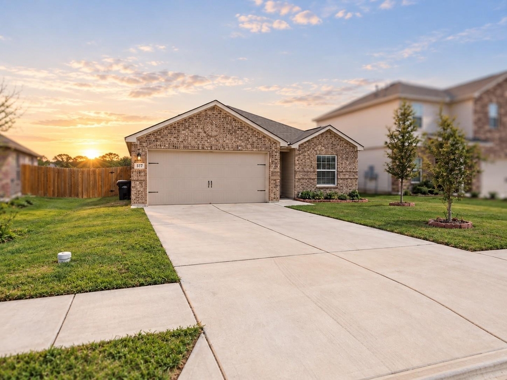 517 Riverdale Dr - Photo 0