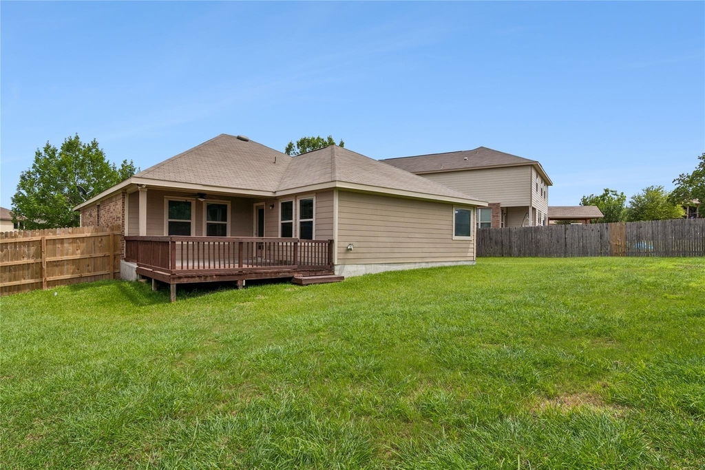 1820 Strawcove - Photo 24