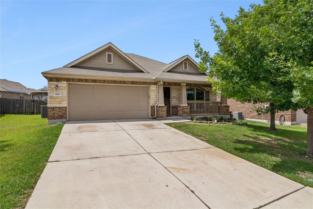 1820 Strawcove - Photo 0