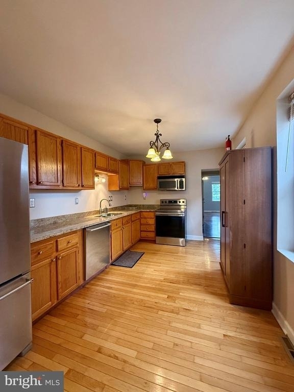 1906 N Scott Street - Photo 8