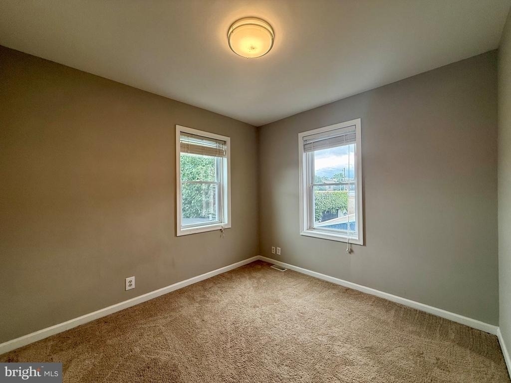 1906 N Scott Street - Photo 23