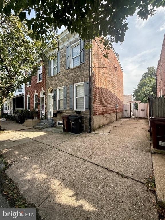 1906 N Scott Street - Photo 1