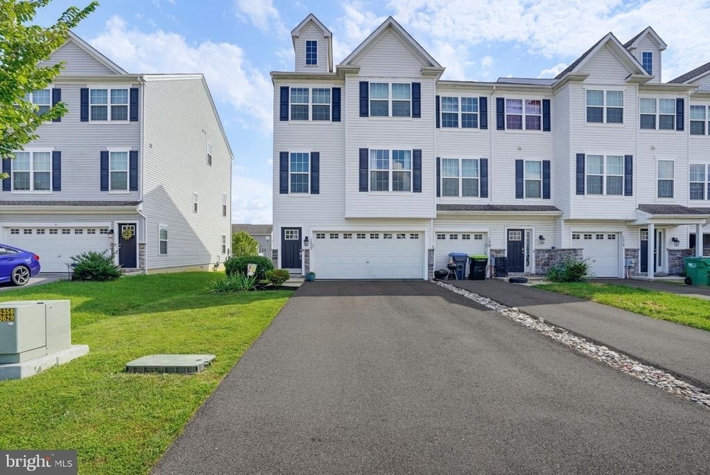 1322 Carrick Court - Photo 1