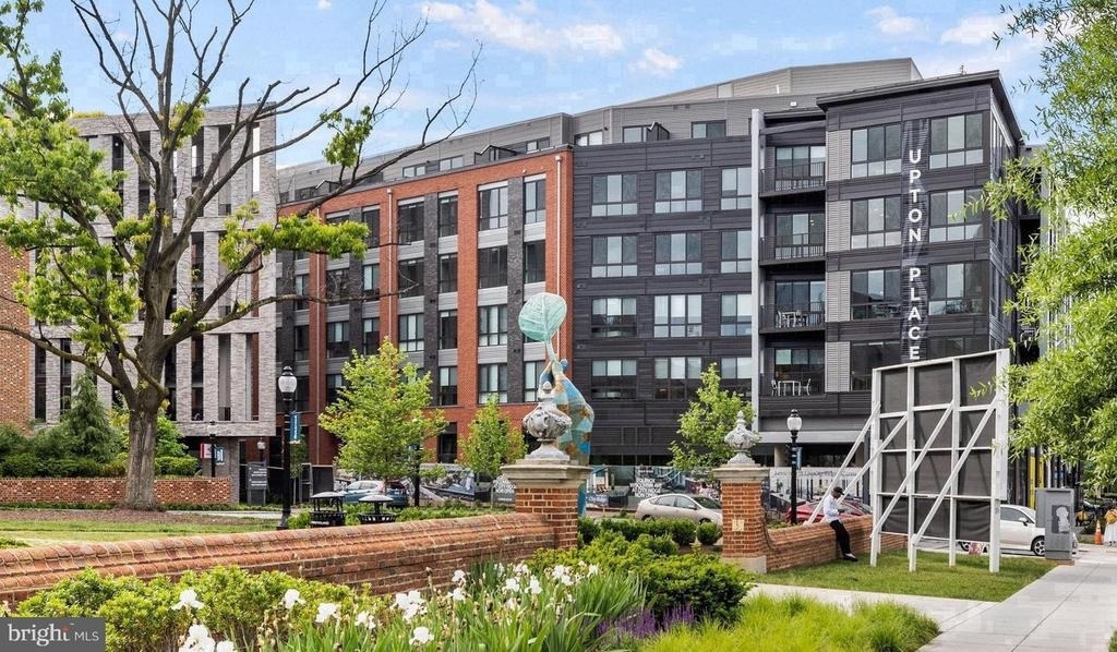 4000 Wisconsin Avenue Nw - Photo 0