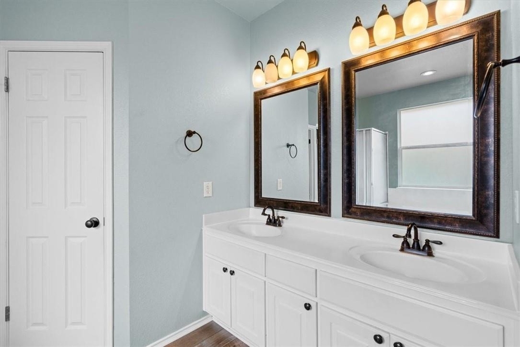 2225 Speidel Dr - Photo 18