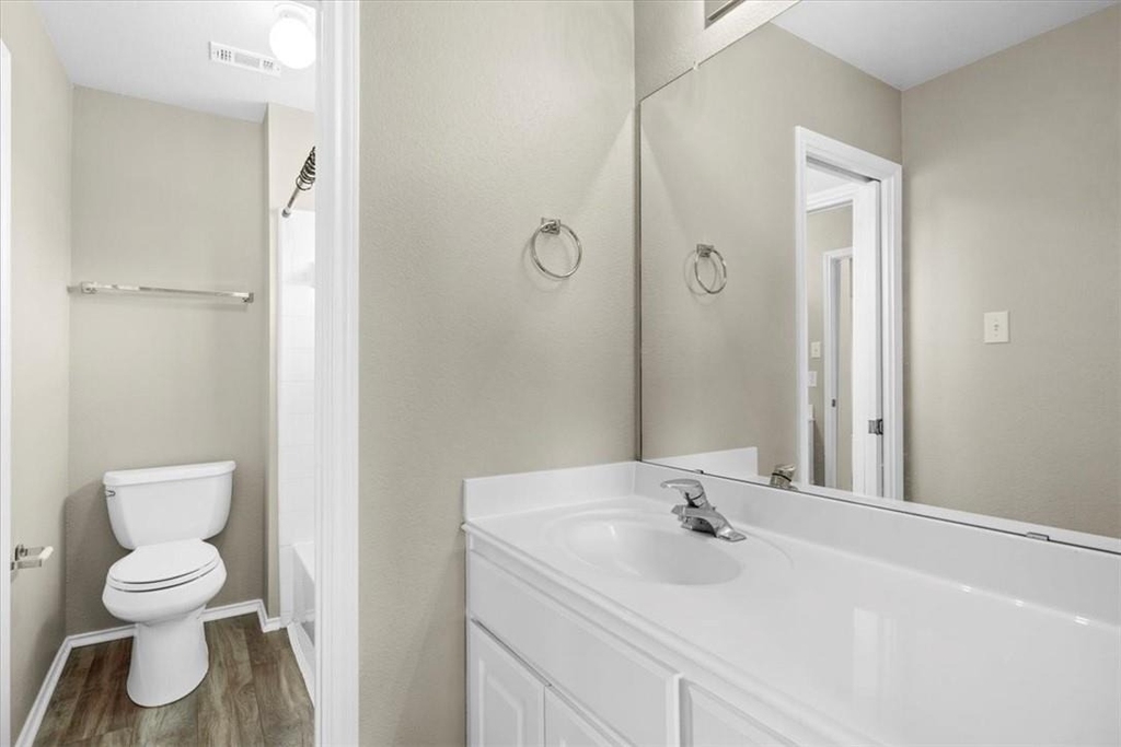 2225 Speidel Dr - Photo 25