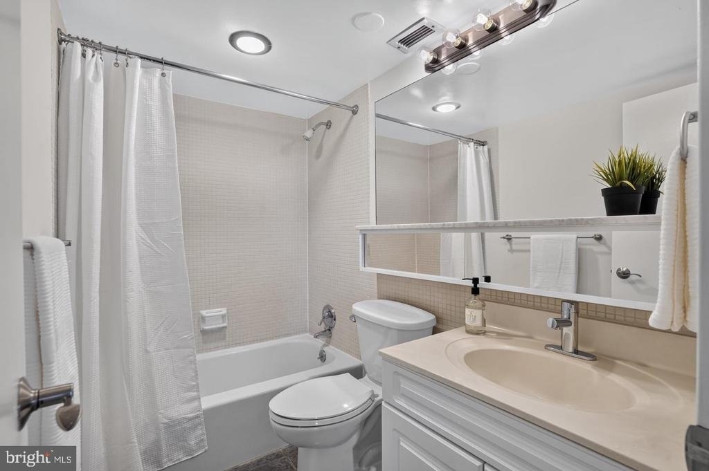 429 N Street Sw - Photo 17
