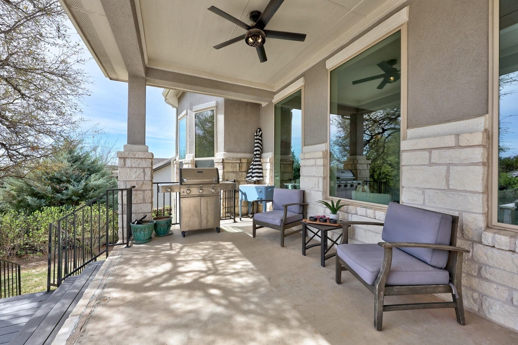 15705 Colinas Cv - Photo 32