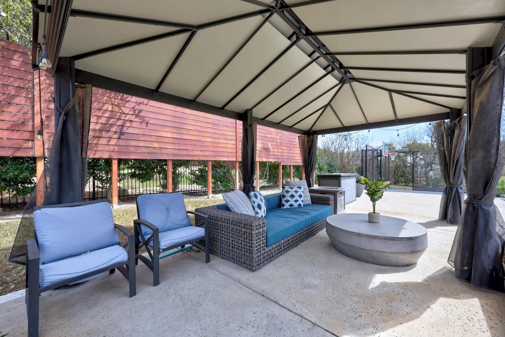 15705 Colinas Cv - Photo 35