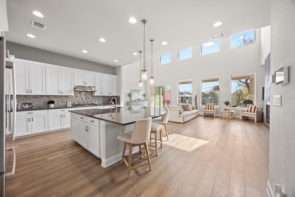 15705 Colinas Cv - Photo 12