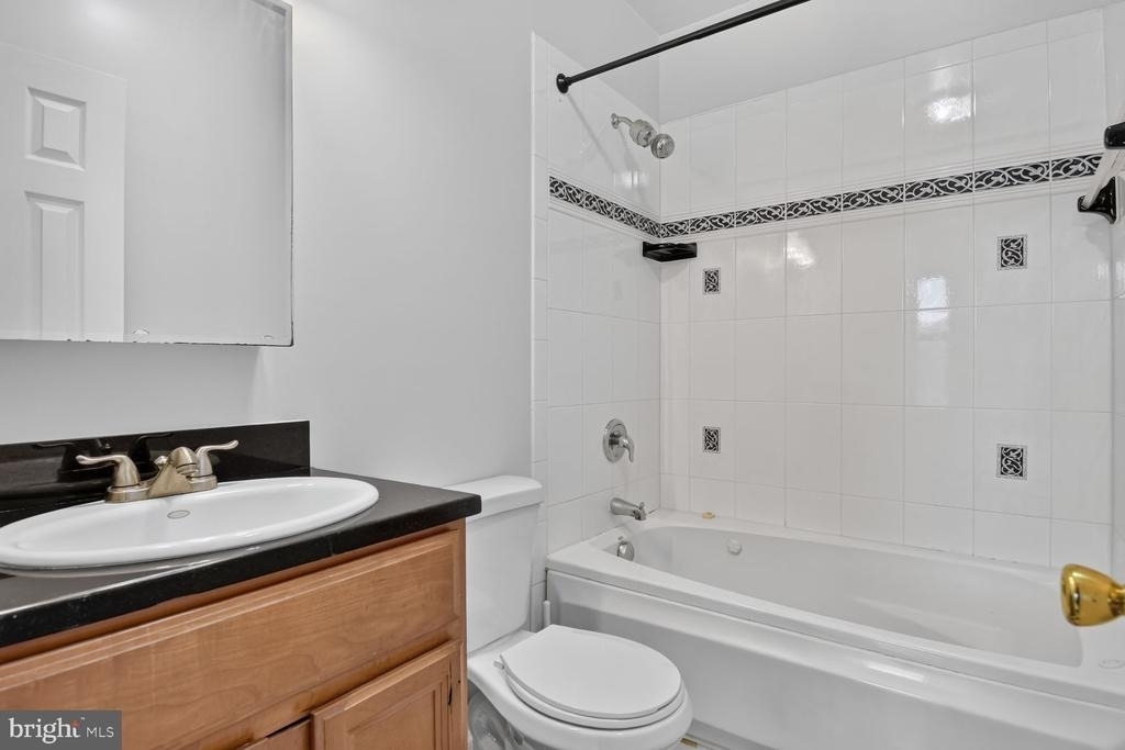 541 Florida Avenue Nw - Photo 16