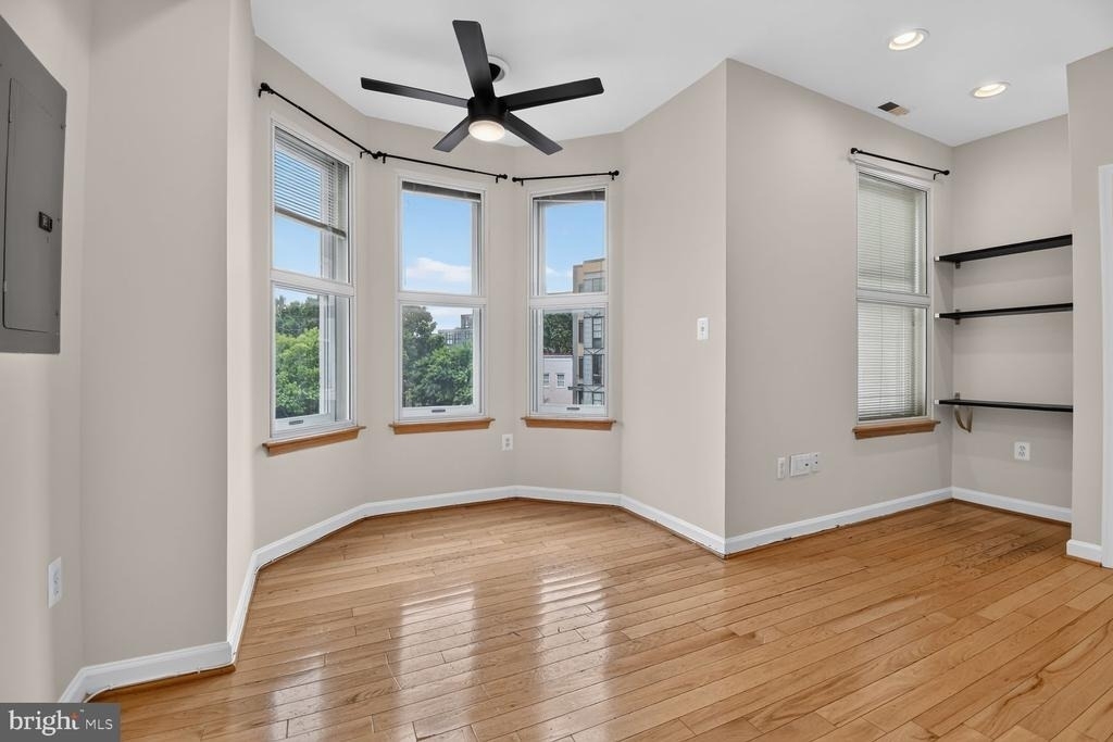 541 Florida Avenue Nw - Photo 9