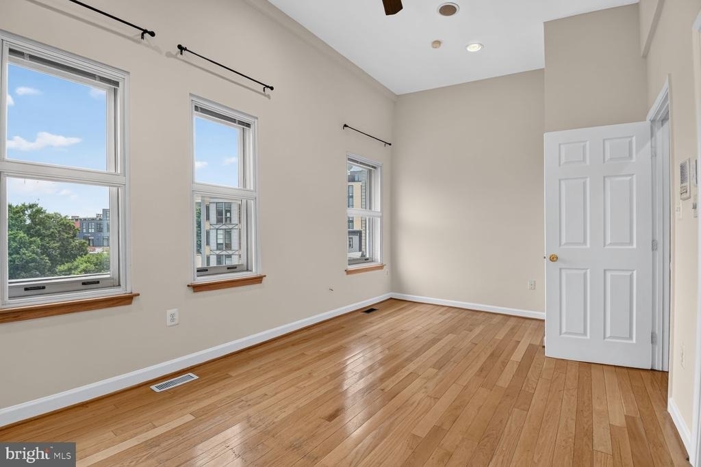 541 Florida Avenue Nw - Photo 14