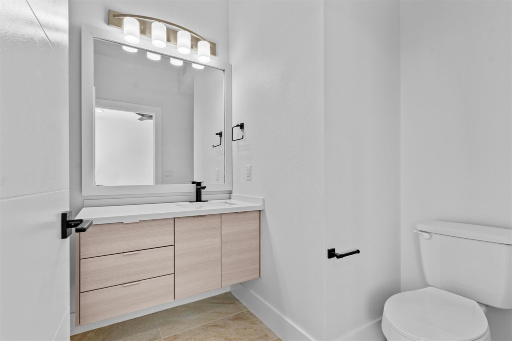 604 N Bluff Dr - Photo 13