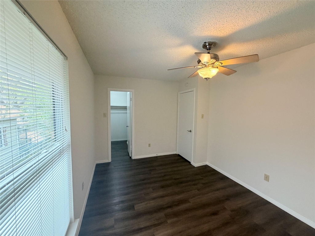 4520 Depew Ave - Photo 24