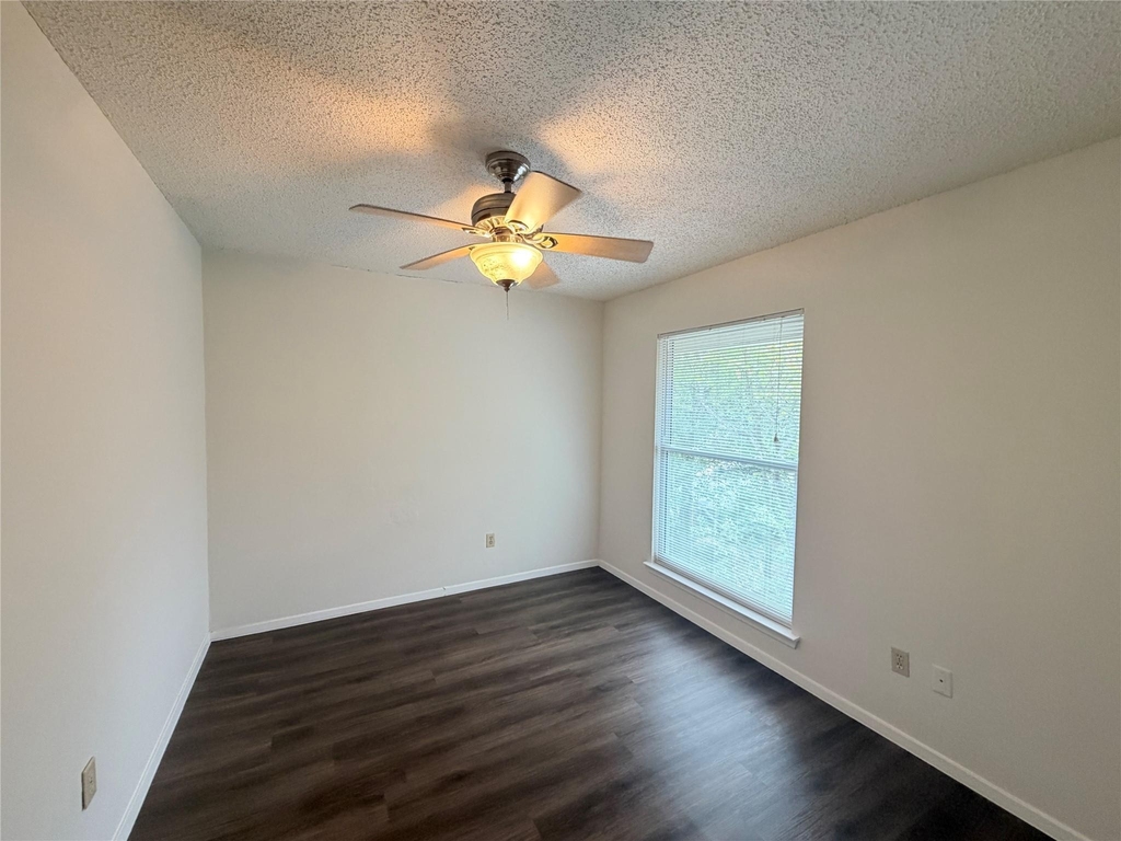 4520 Depew Ave - Photo 21