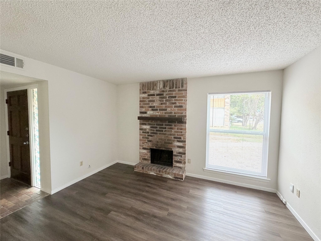 4520 Depew Ave - Photo 4
