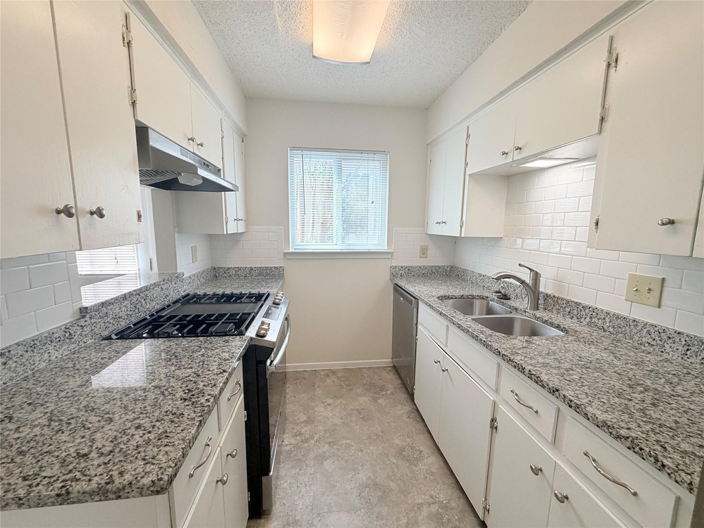 4520 Depew Ave - Photo 10
