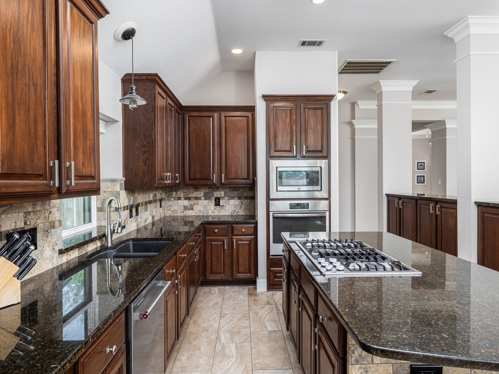 10025 Scull Creek Dr - Photo 9