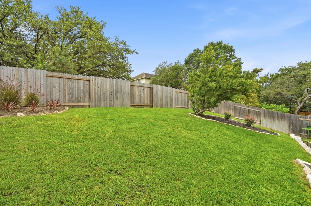 12909 Majestic Oaks Dr - Photo 31