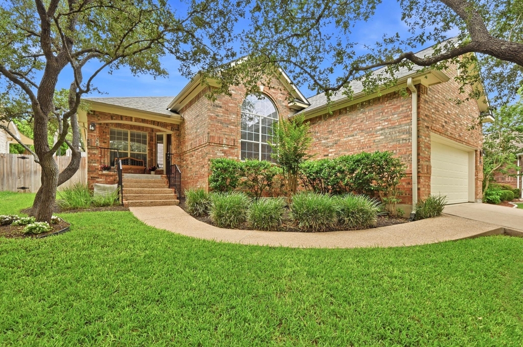 12909 Majestic Oaks Dr - Photo 0