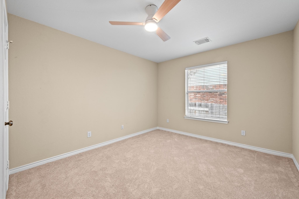 12909 Majestic Oaks Dr - Photo 24